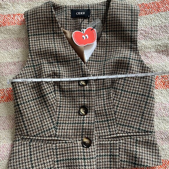 Cider Brown Plaid Vest - Picture 6 of 7